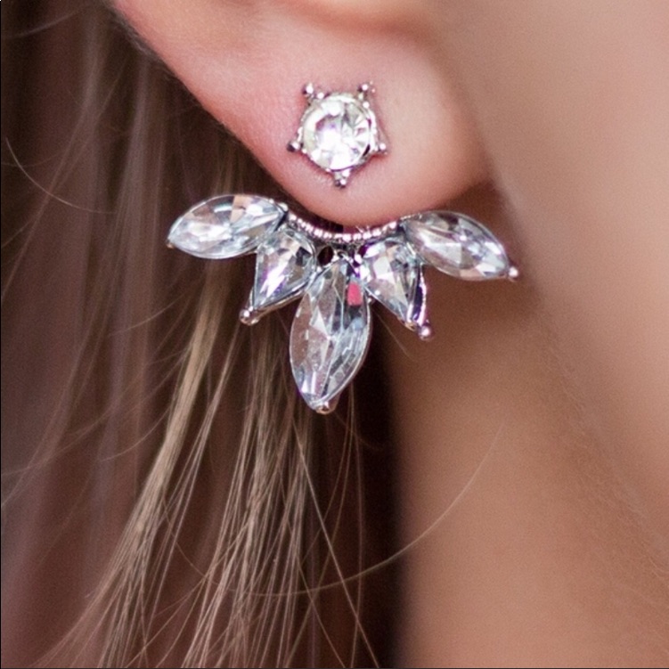 Cuff Clip Leaf Statement Stud Earrings.
